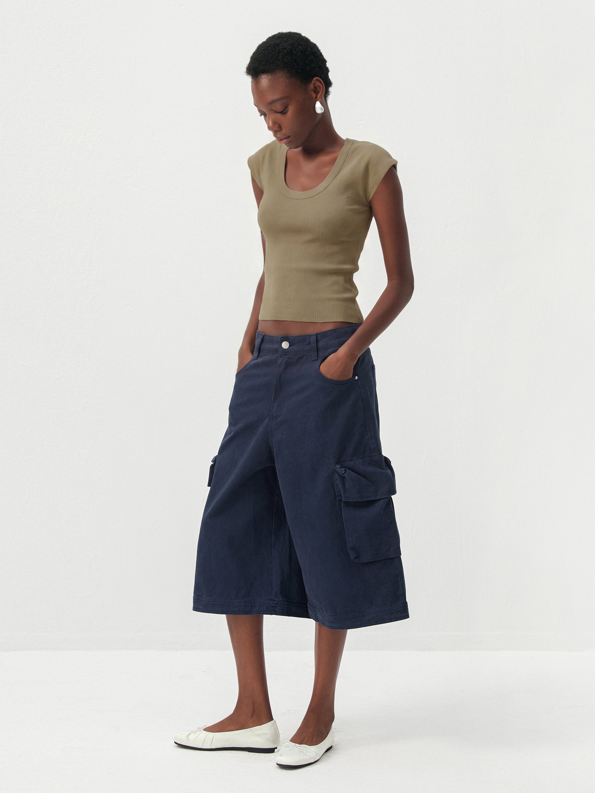 CUBIC Lyocell-Blend Minimalist U-Neck Top-8