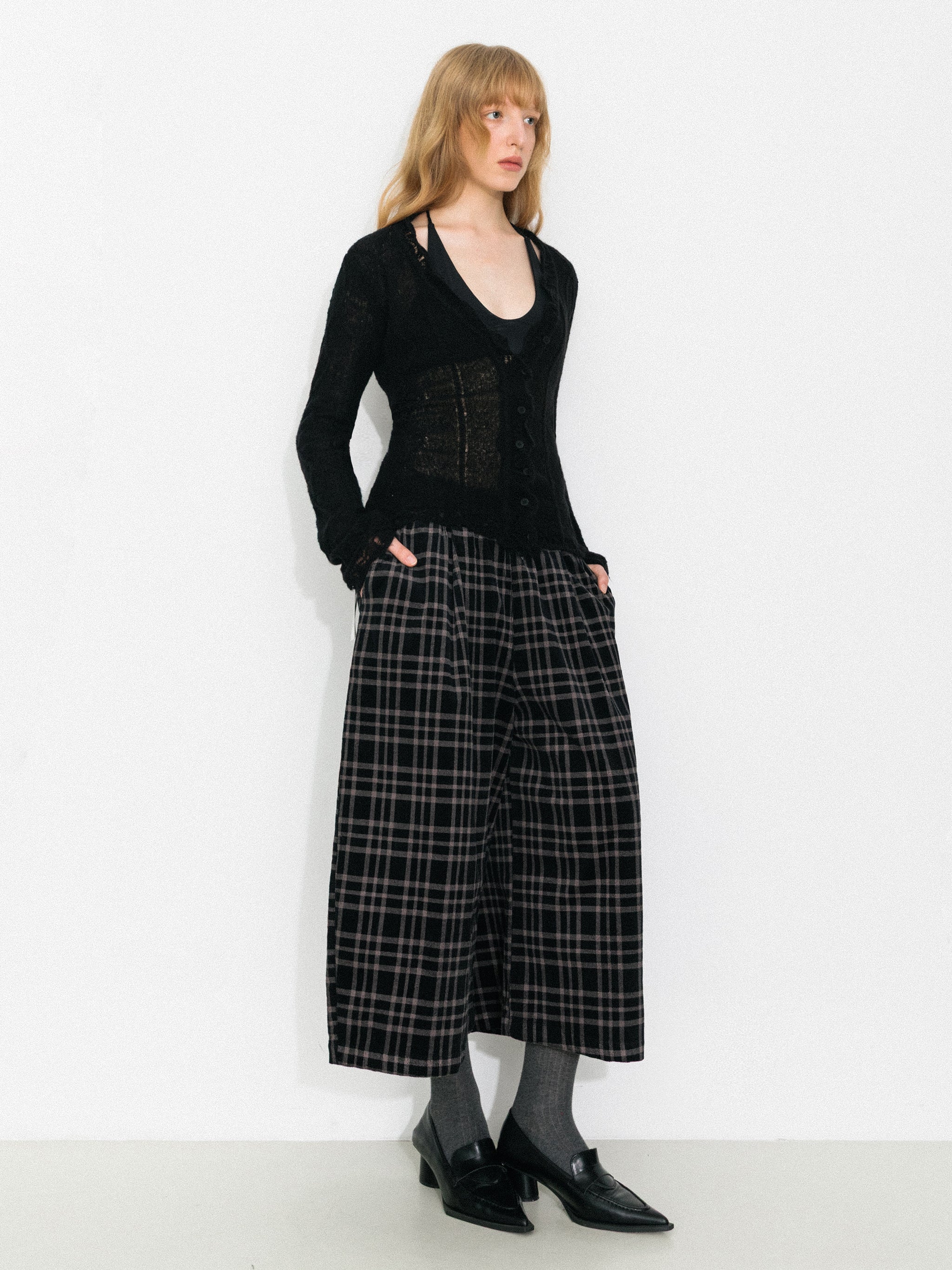 Vintage Plaid Curved Cropped Trousers-8