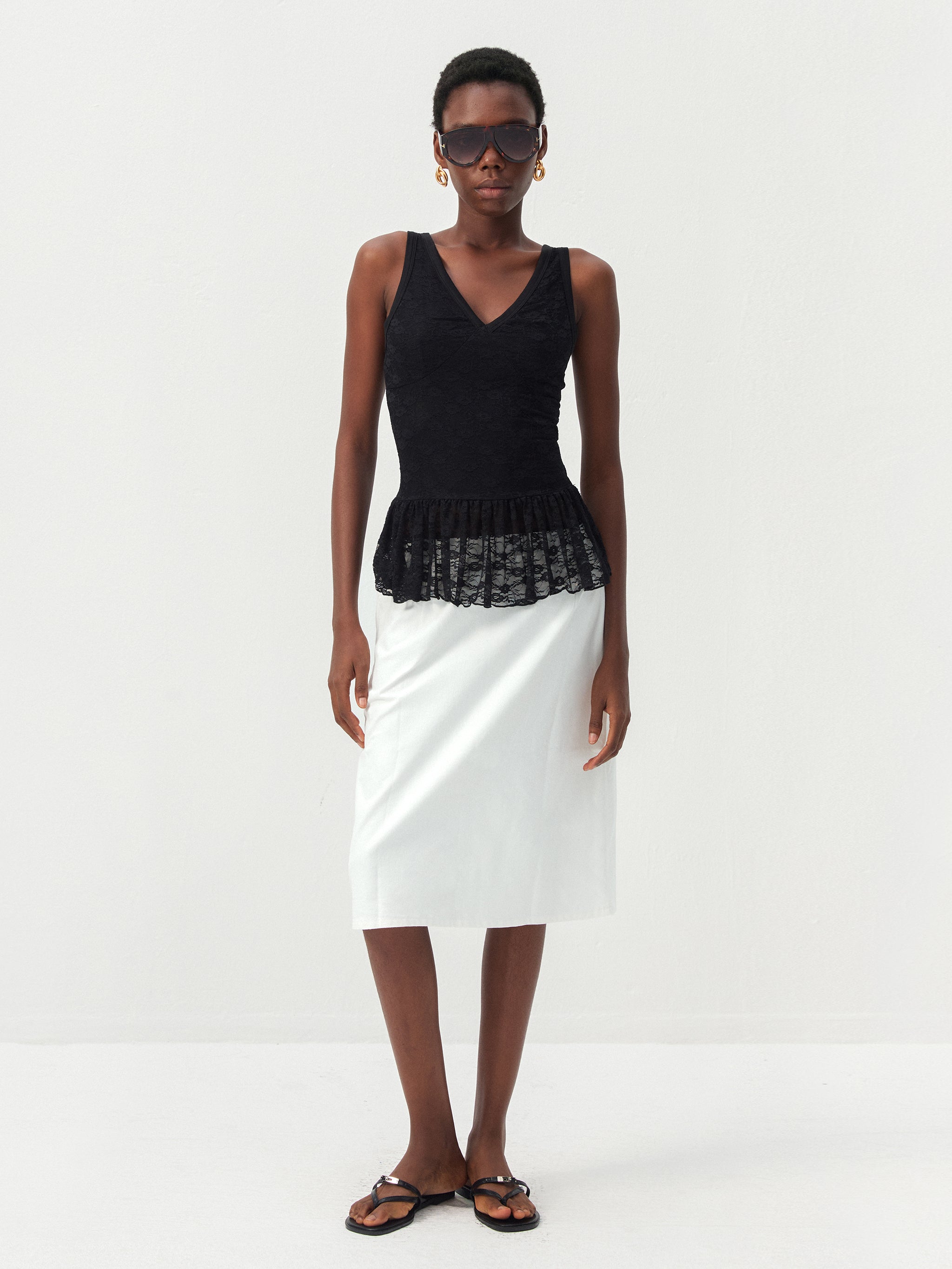 CUBIC Lace V-Neck Peplum Tank Top-8