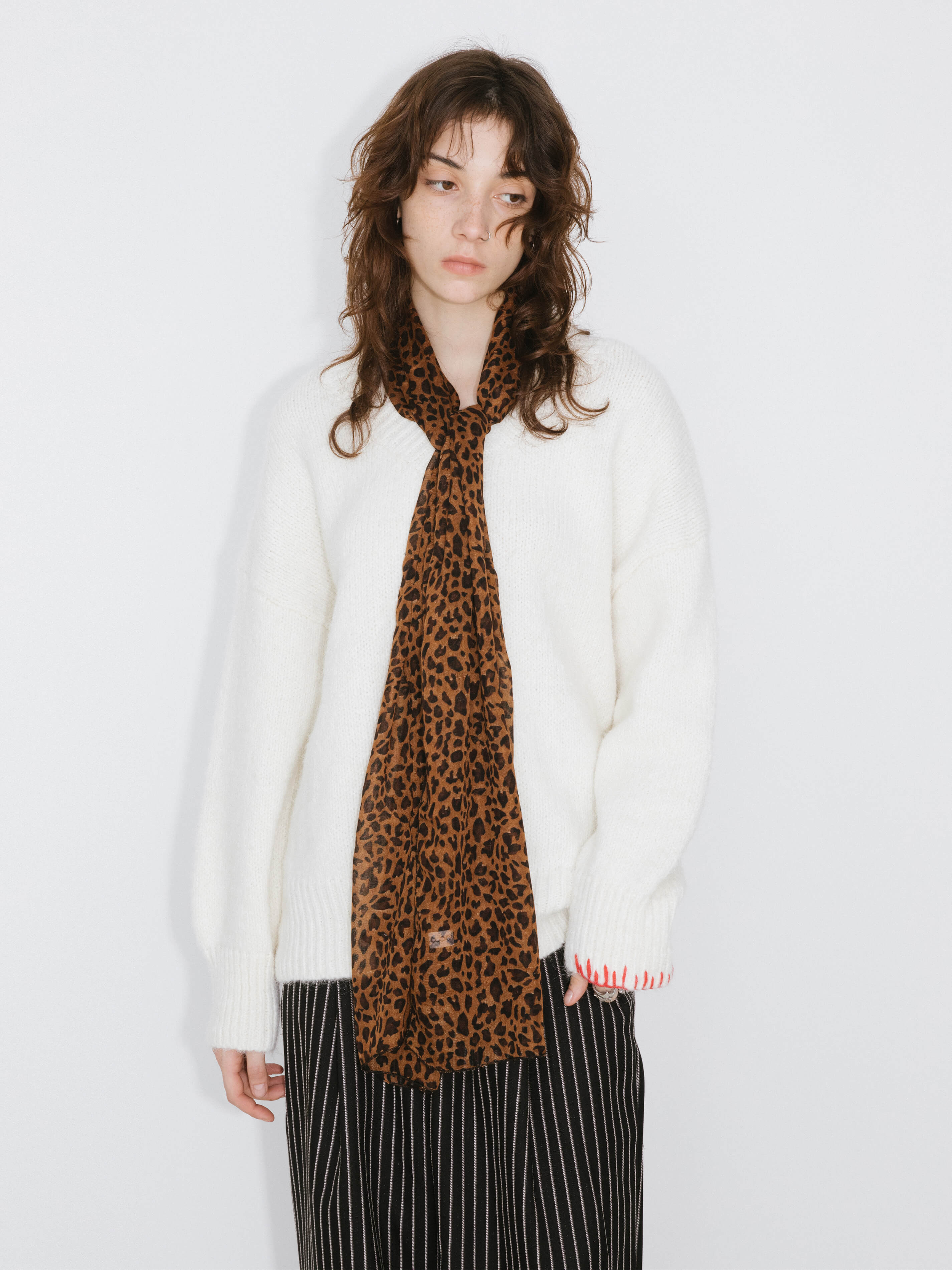 V-Neck Alpaca Knitwear Jumper-8