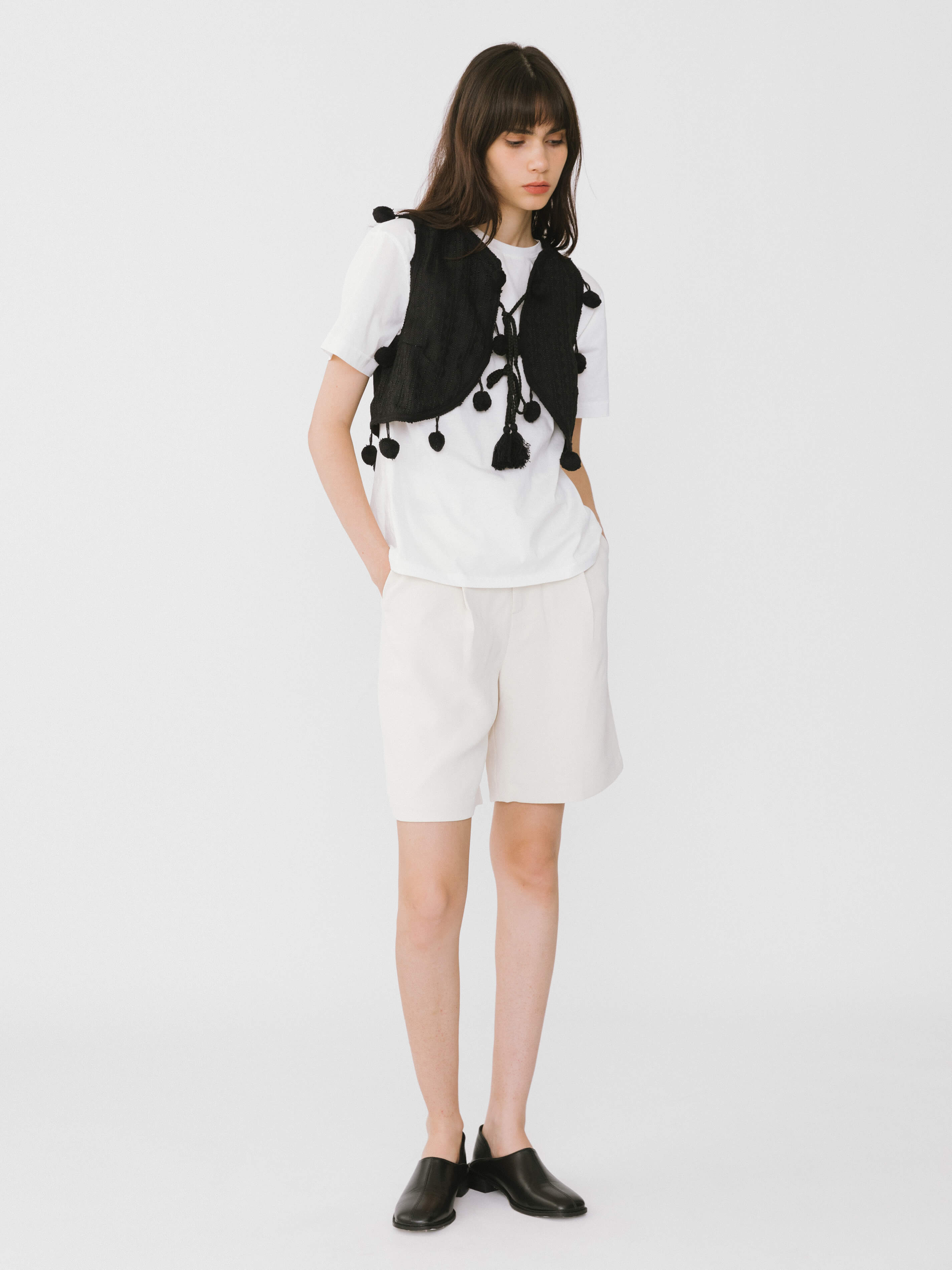 Asymmetric Cut Out Tailored Shorts-8