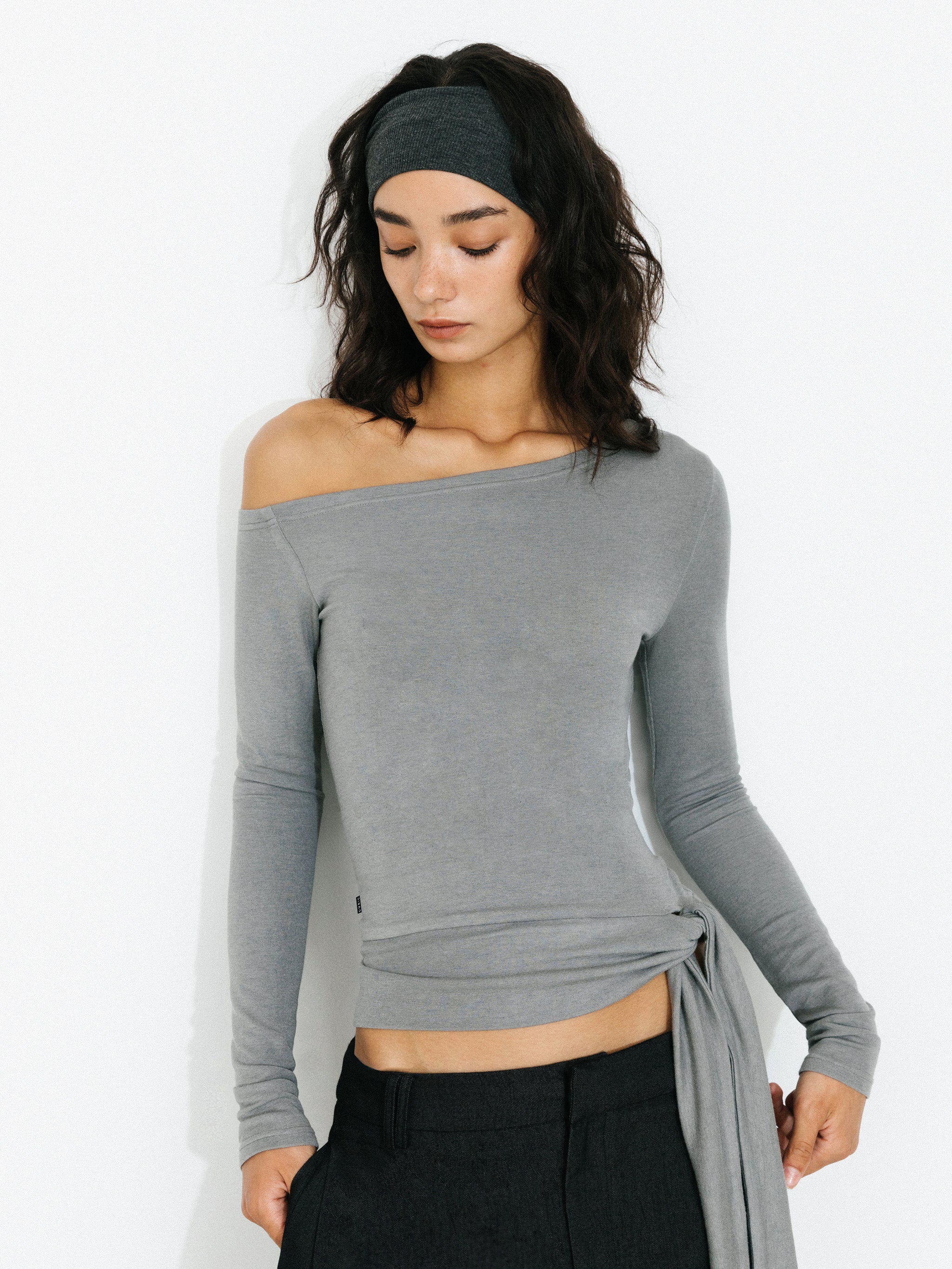 C by CUBIC One-Shoulder Slim-Fit Long-Sleeve Top-8