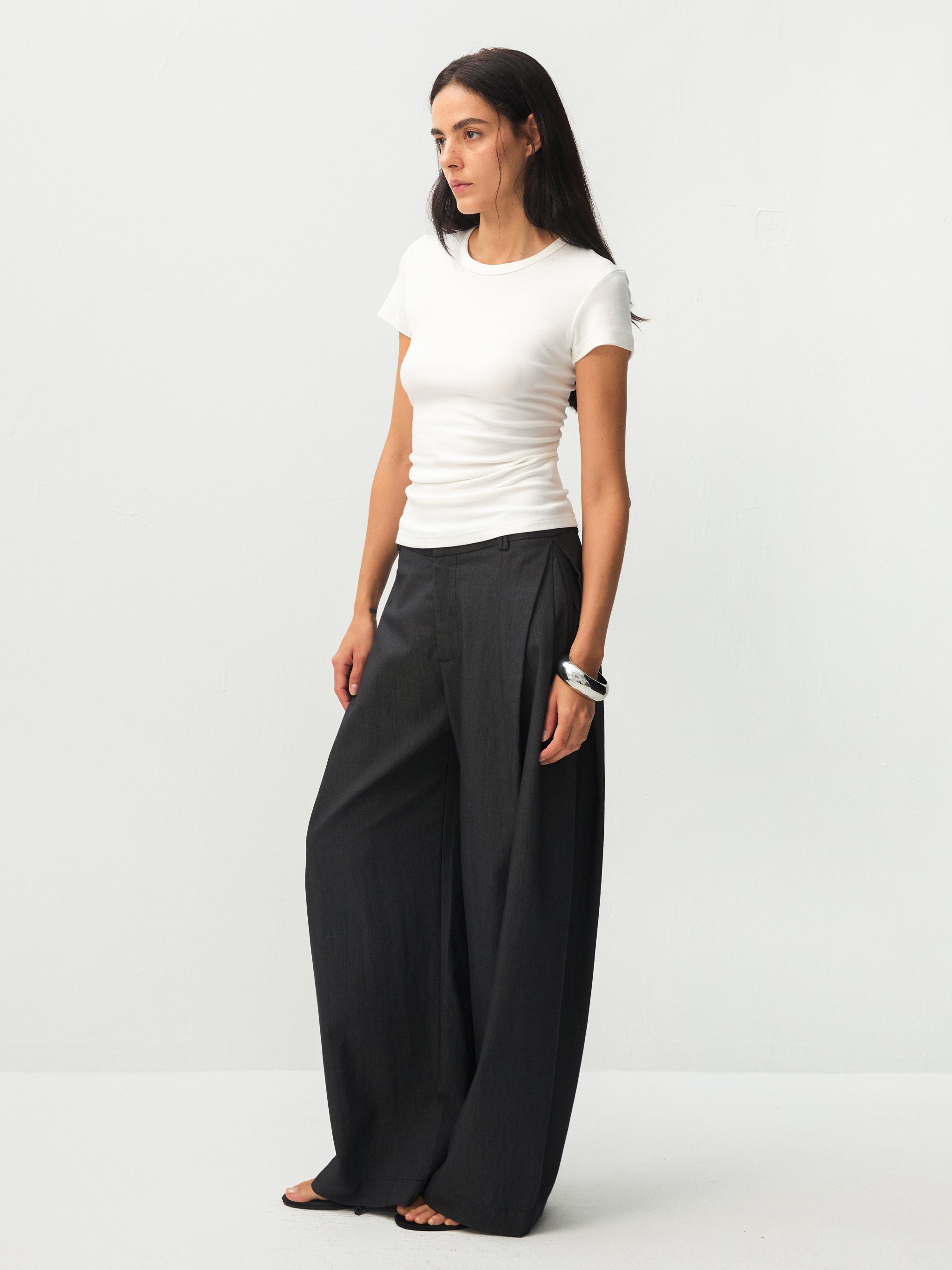 Wide-Leg Tapered Tailored Trousers-9