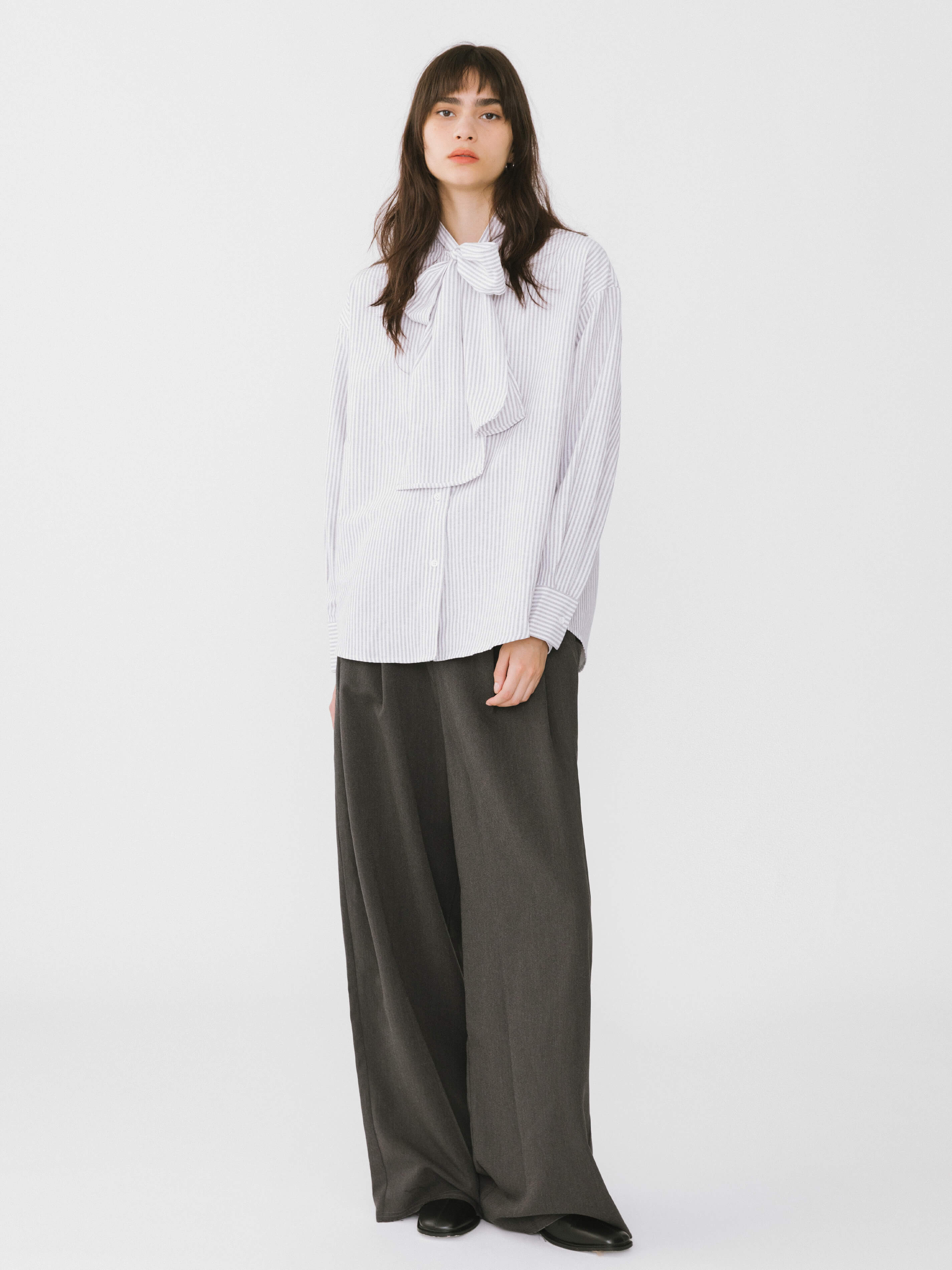 Pinstripe Long Sleeves Shirt with Tie Down Collar-9