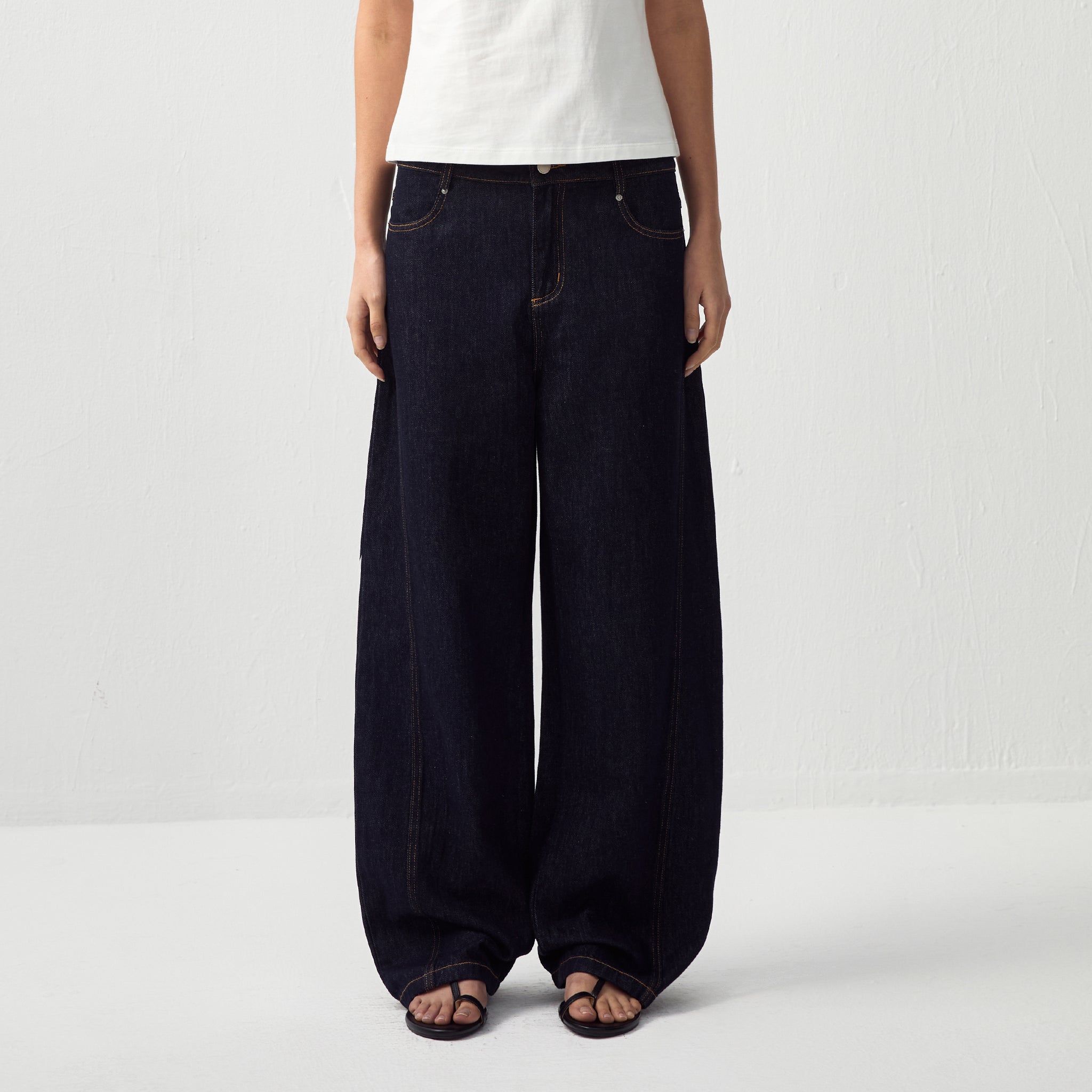 CUBIC Curved Ribbon Jeans-9