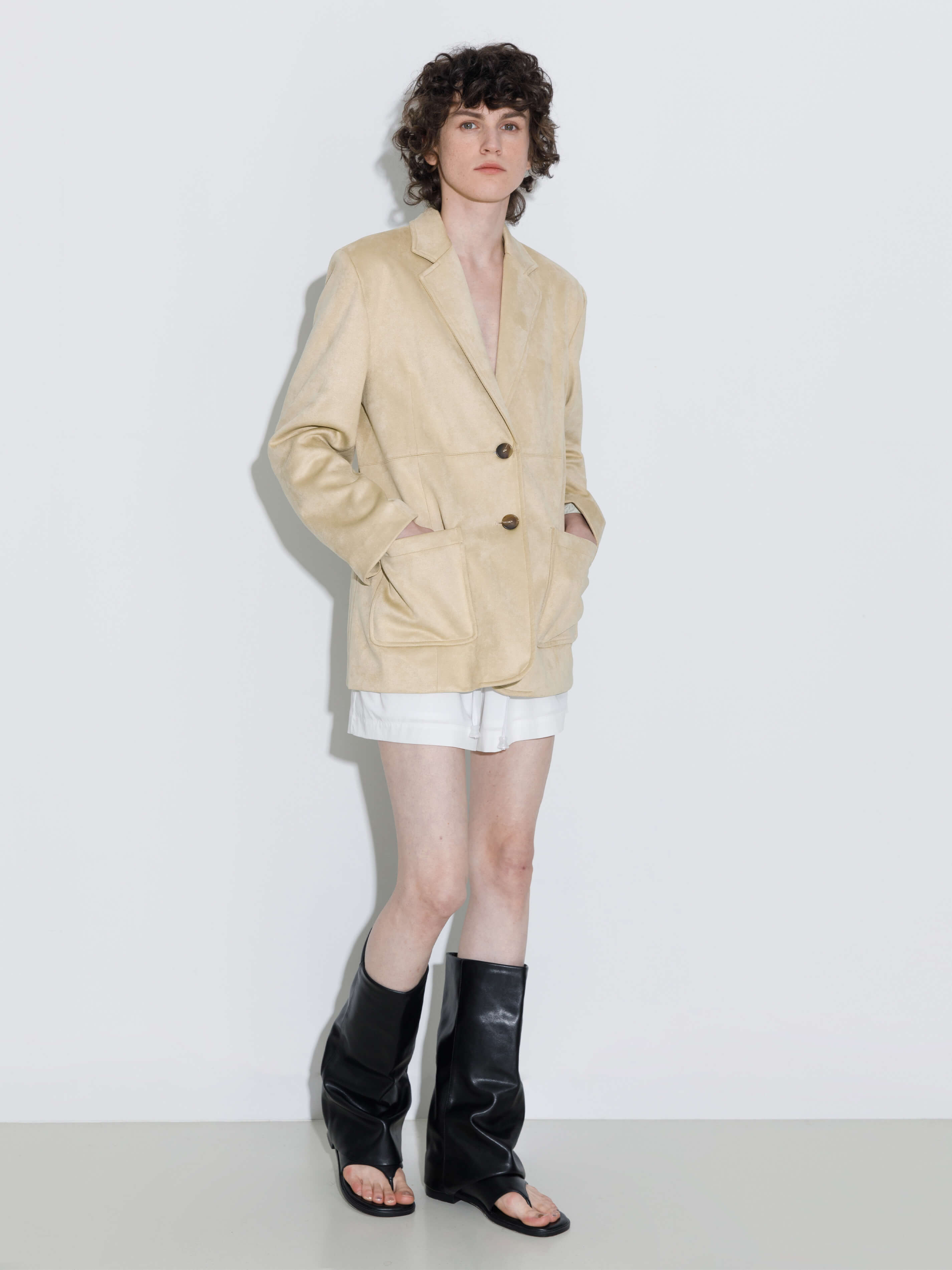 ONE BY CUBIC Silky Tailored Suede Jacket-17