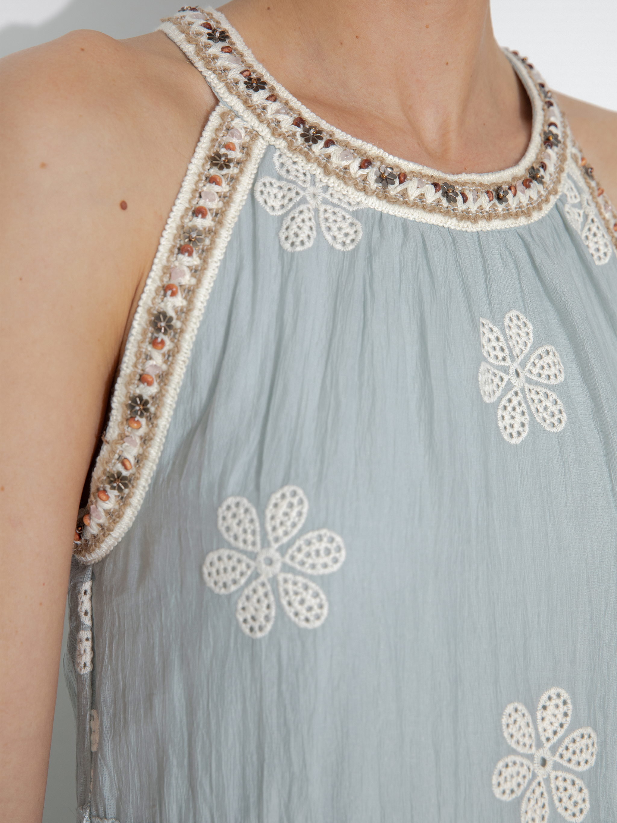 A-Line Halter Round-Neck Embroidered Maxi Dress-10