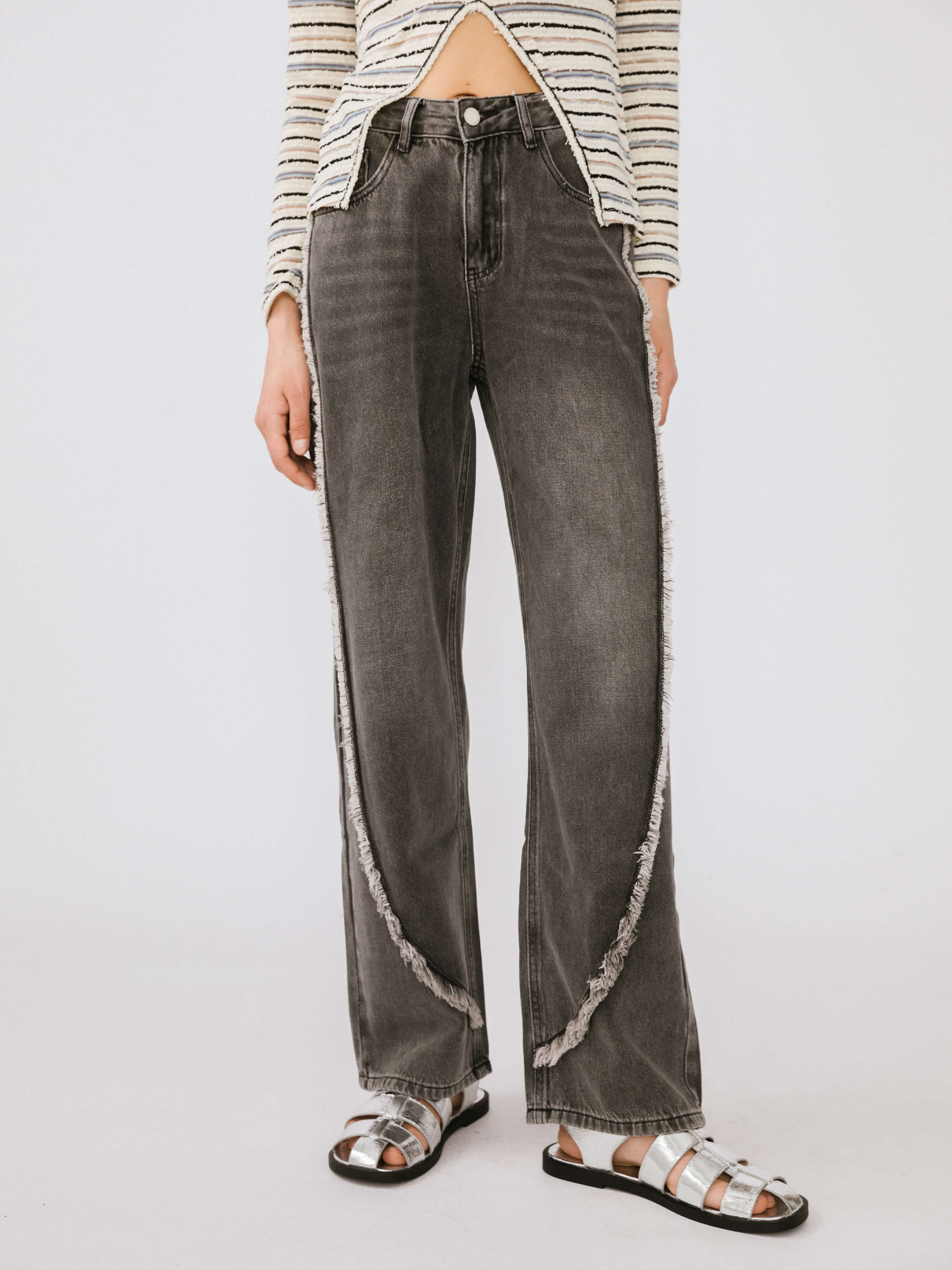 Straight Leg Distressed Detailed Jeans-9