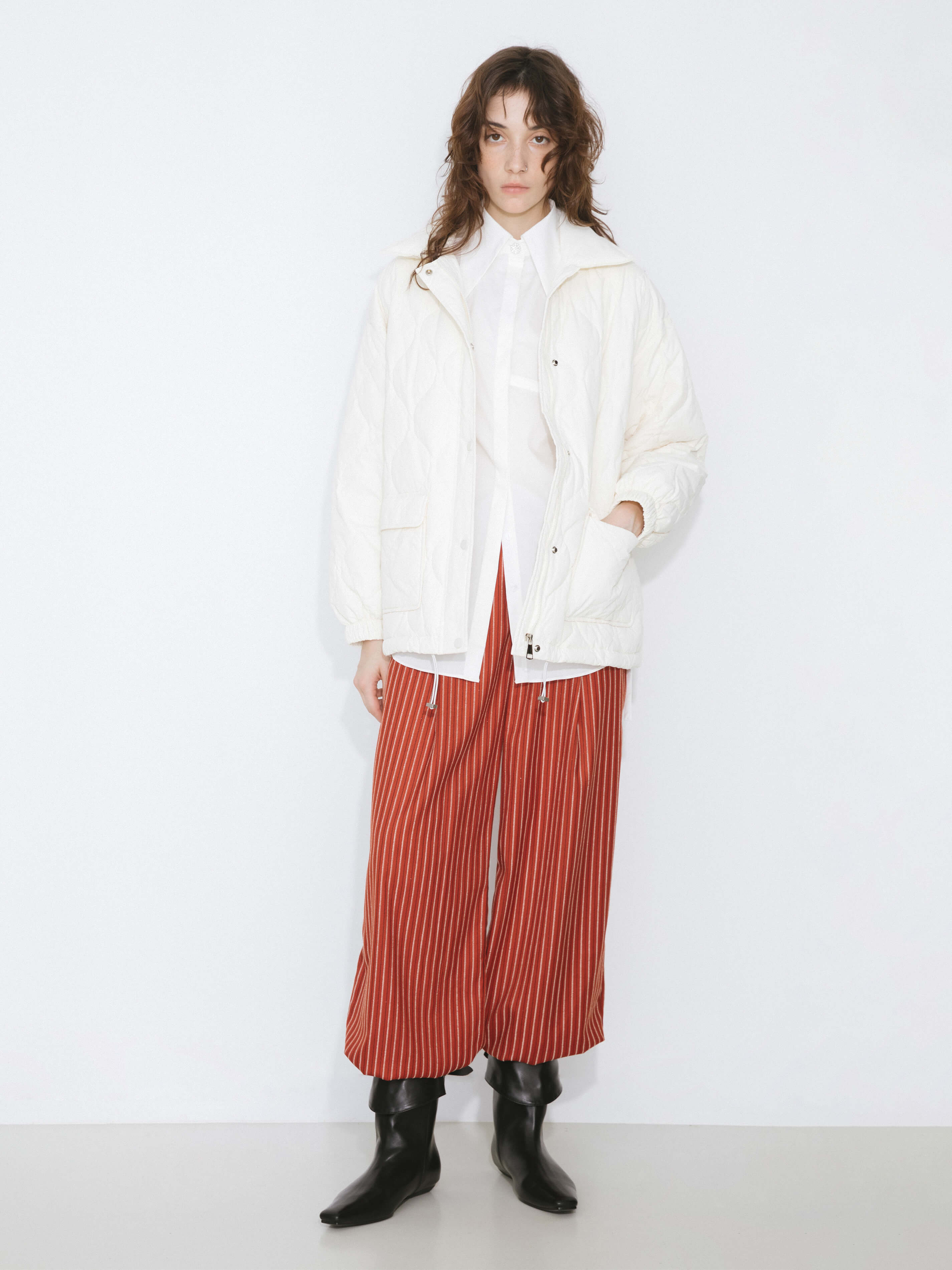 Diamond Padded Short Puffer Jacket-9