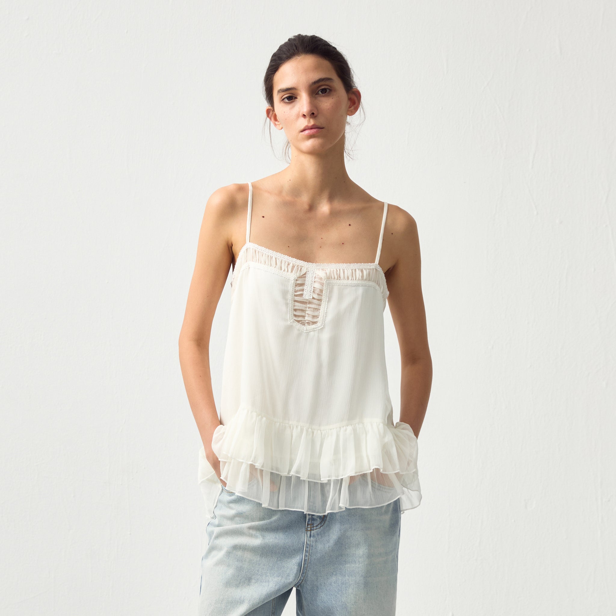 CUBIC Lace V-Neck Ruffle Floral Camisole-9