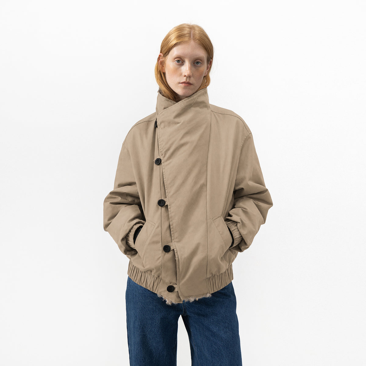 CUBIC Oversized Faux-Fur Collar Down Jacket-9