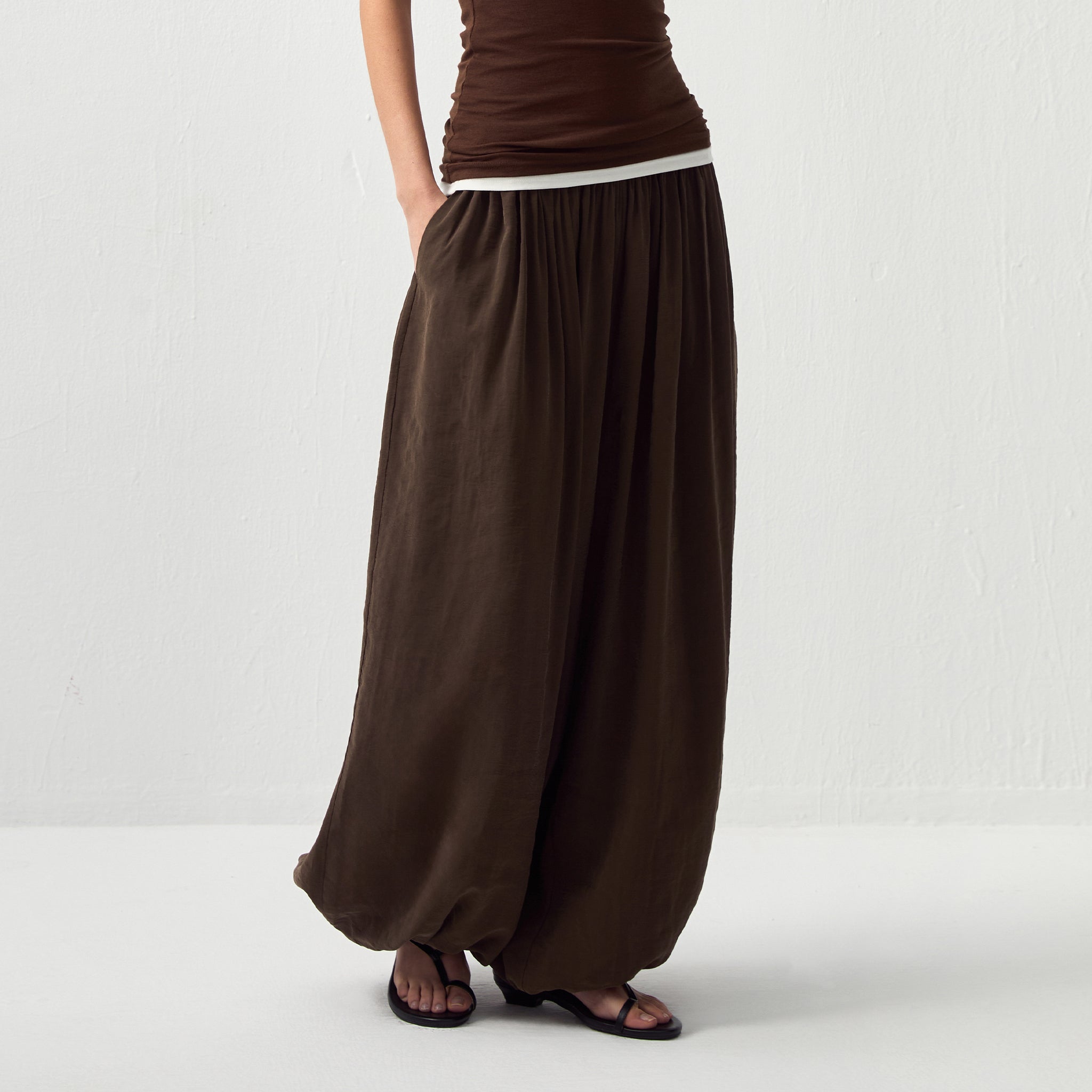 CUBIC Pleated Lantern Pants-9