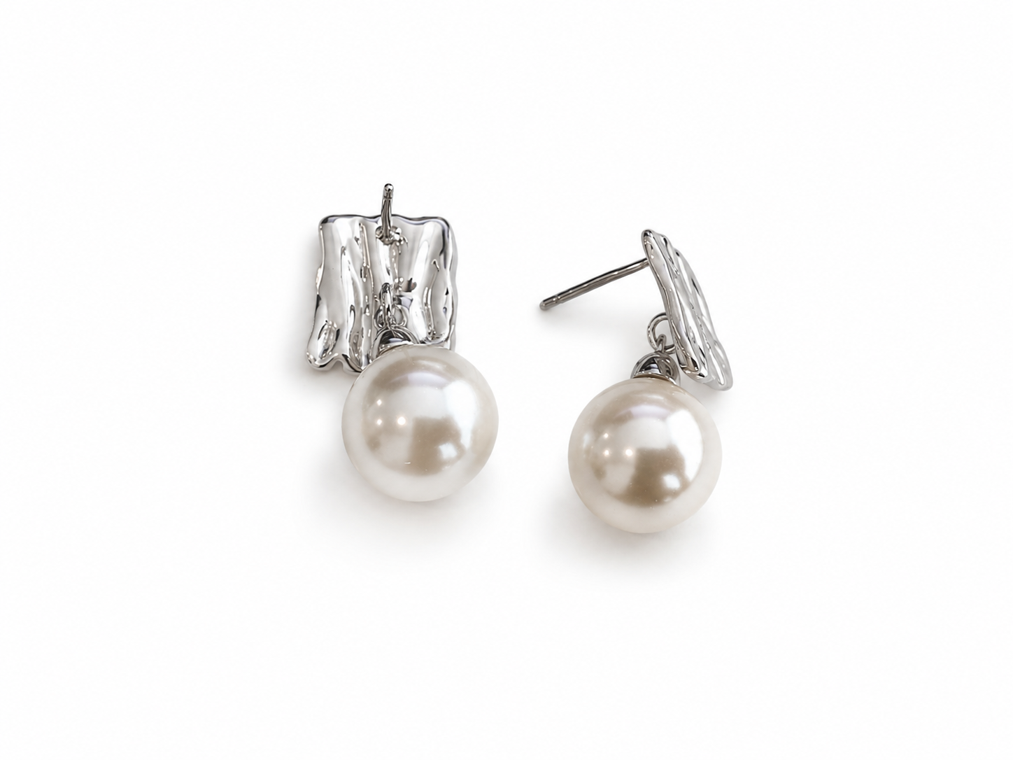 Textured Sheet Pearl Silver Earrings-4