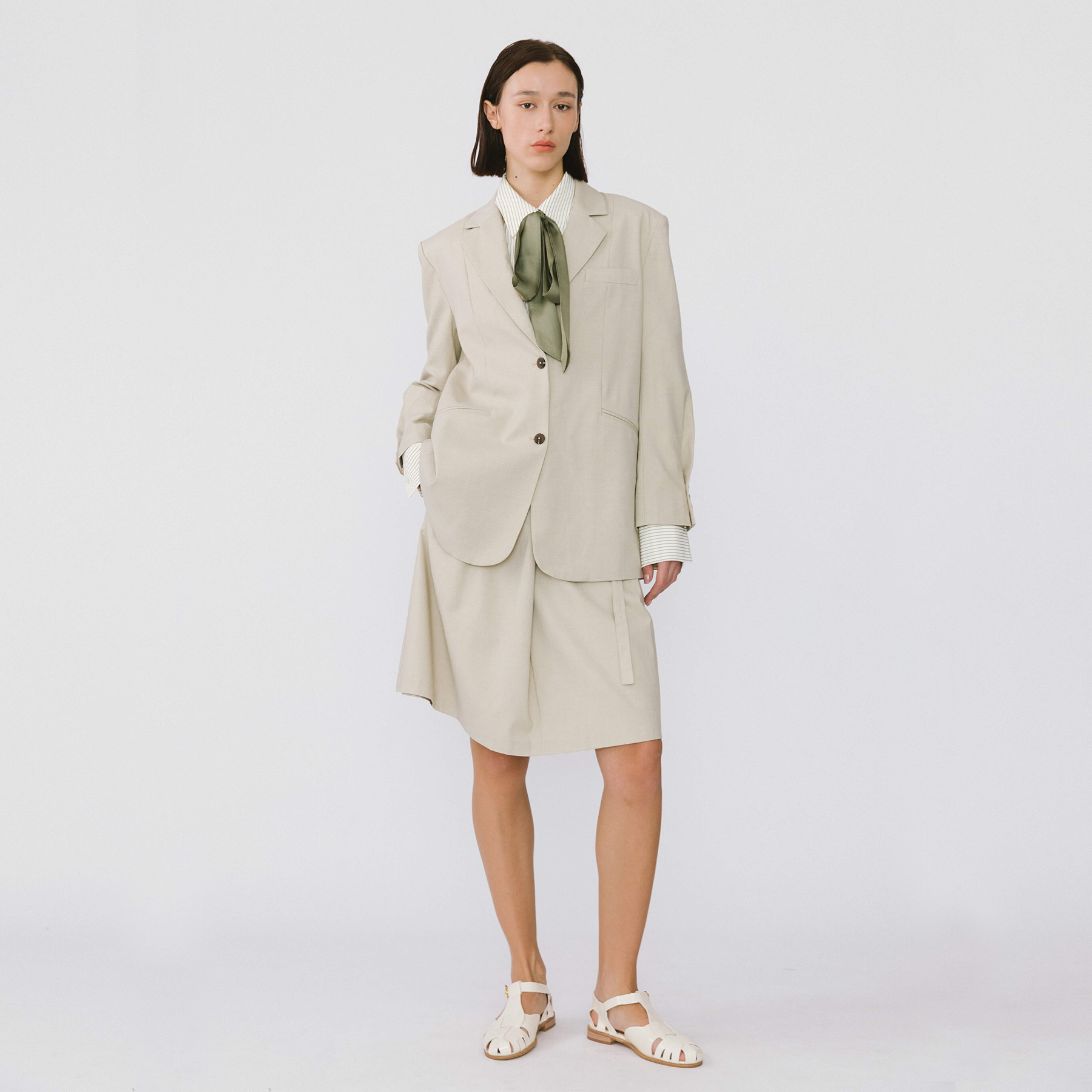 Oversized Shoulder Single Breasted Blazer with Wool Blend-7