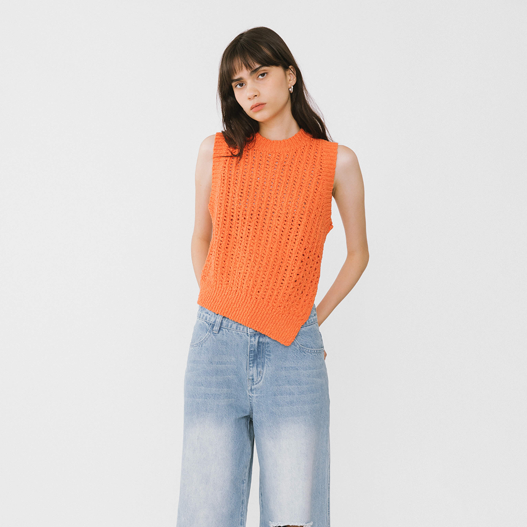 Cropped Asymmetric Knit Vest-13