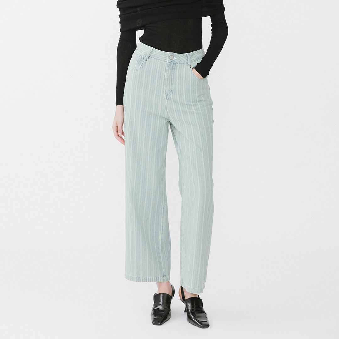 Pinstriped Wide Leg Cropped Jeans-20