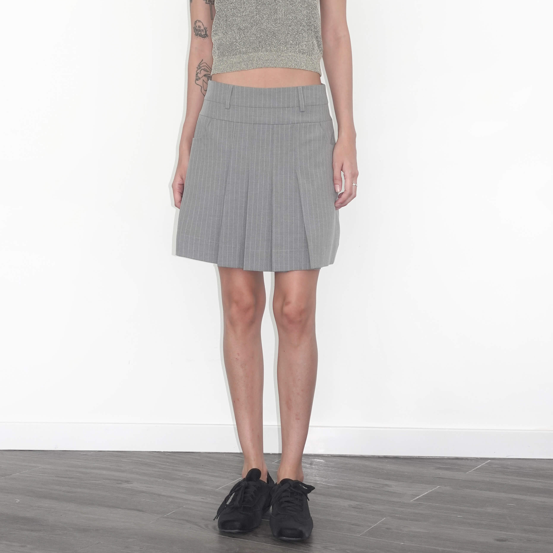 Pinstripe Pleated Mini Skirt-7