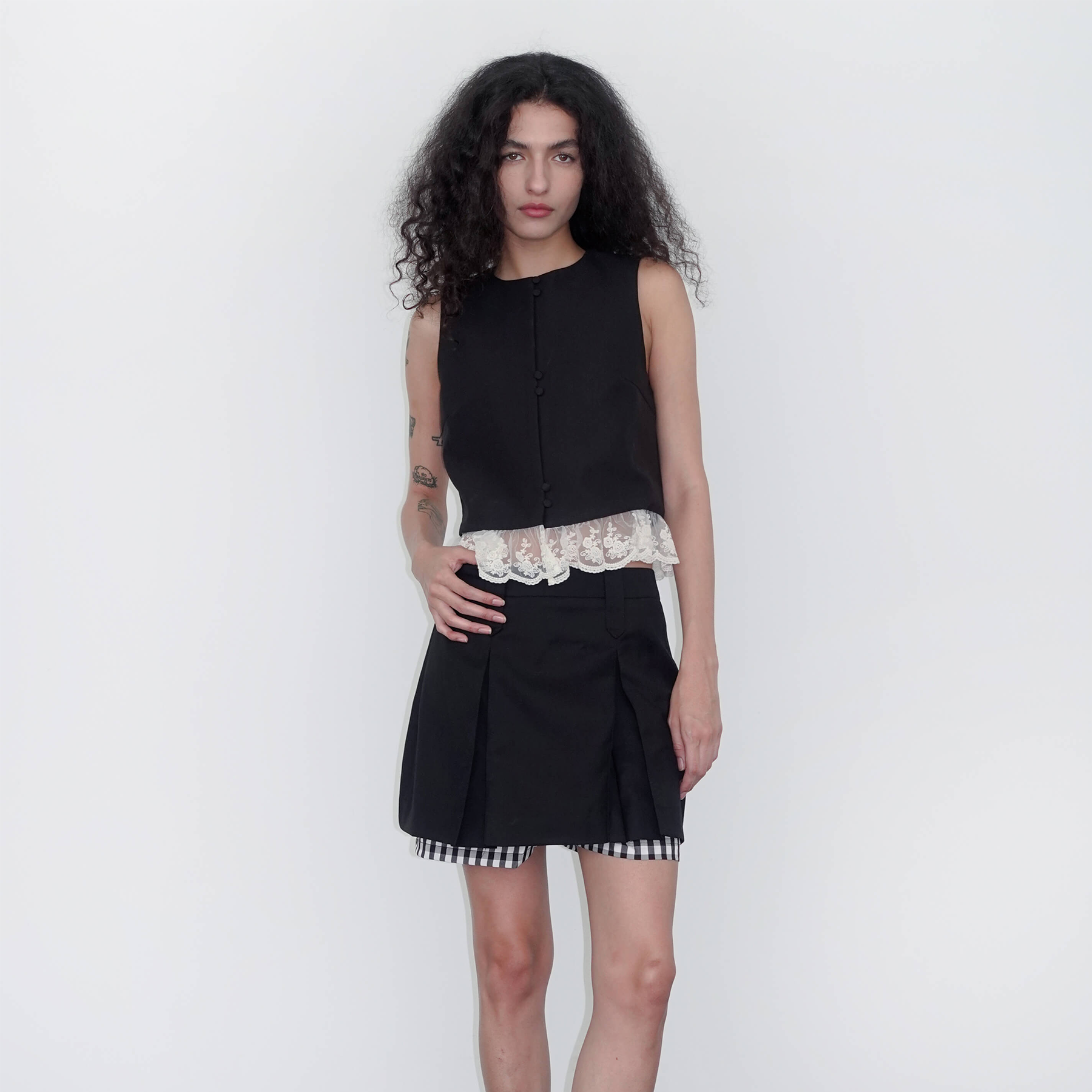 Lace Hem Patchwork Black Tank Top-6