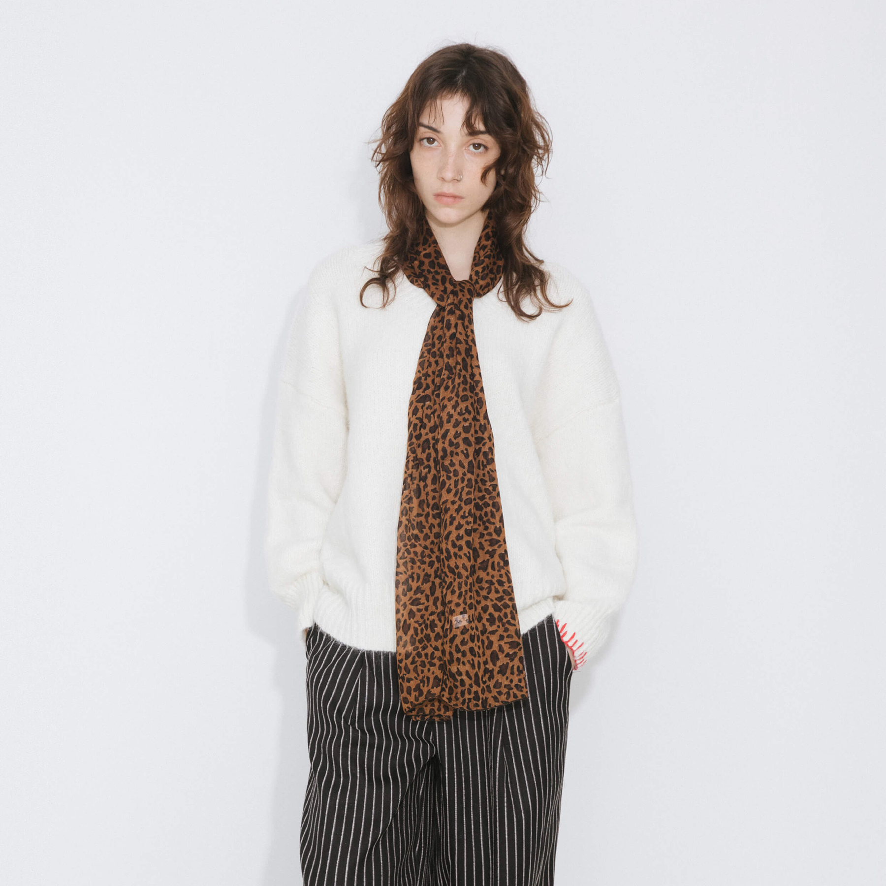 V-Neck Alpaca Knitwear Jumper-13