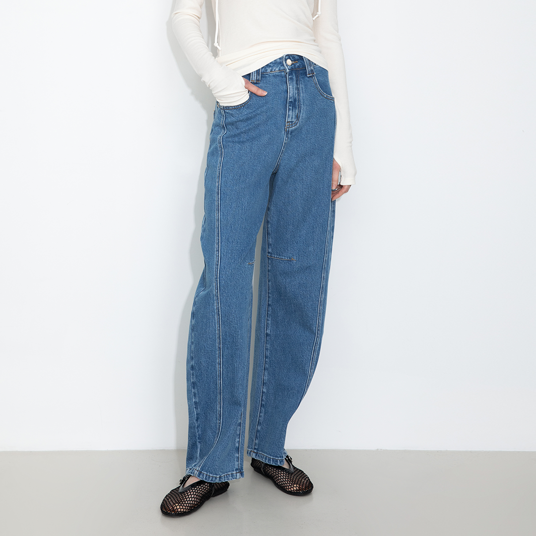 Panelled Loose-Fit Wide-Leg Tapered Jeans-13