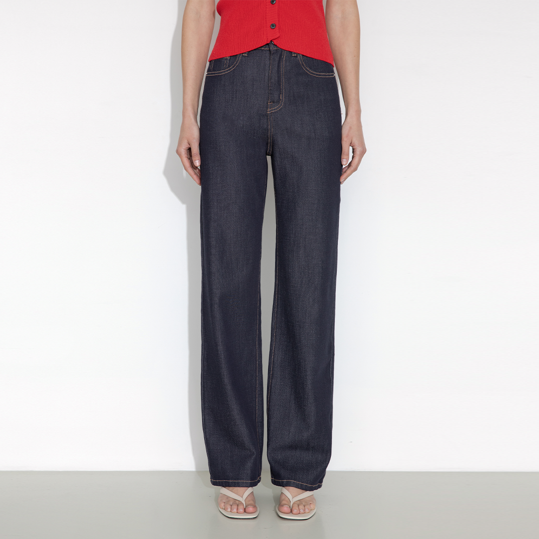 Straight-Leg Vintage Jeans-12