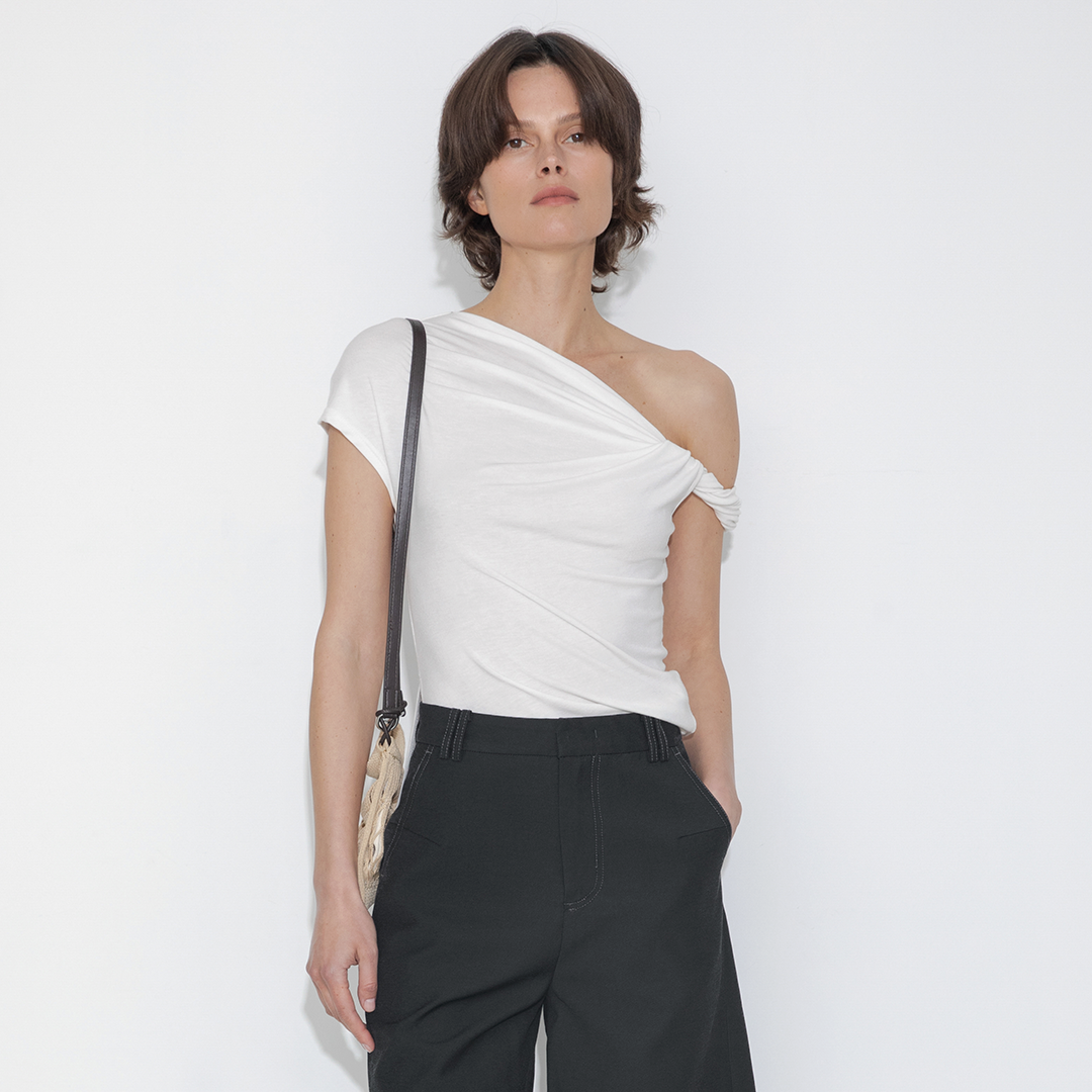 Slim-Fit One-Shoulder T-Shirt-7